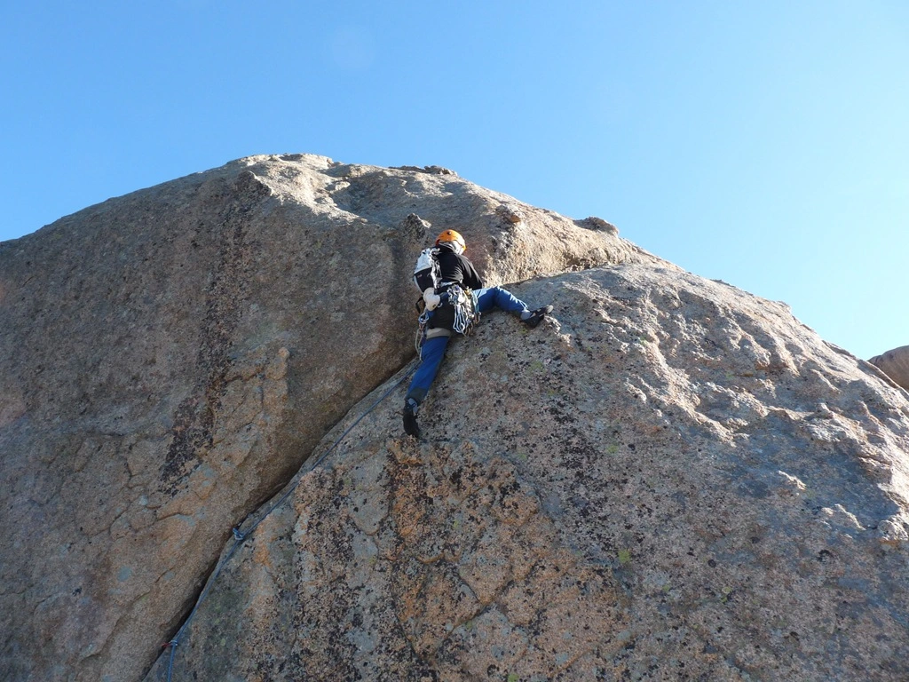 Escalada en Peña Sirio (suroeste)