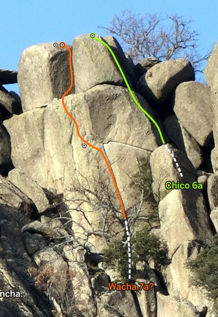 Fisura del Manicomio al Cancho de Los Tejos, La Cabrera (7a+)